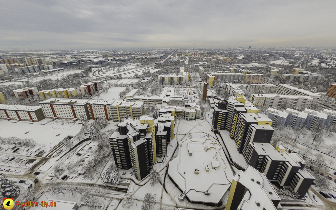 04.12.2021 - Karl-Marx-Ring und Marx-Zentrum in Neuperlach